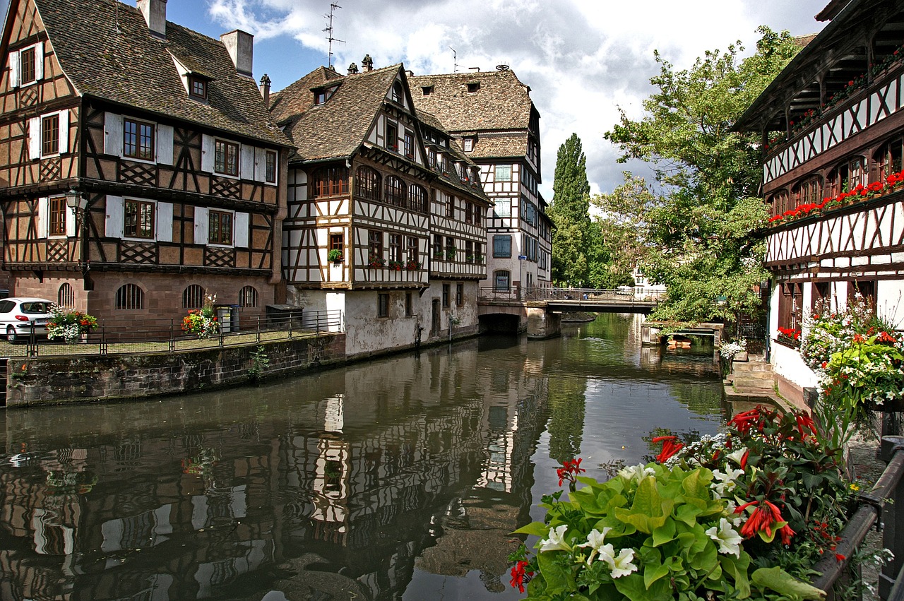 ¿Cómo se llaman los habitantes de Estrasburgo?
