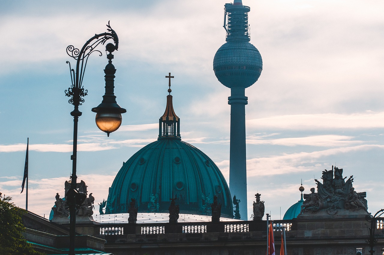 ¿Cómo se llama la puerta en Berlín?