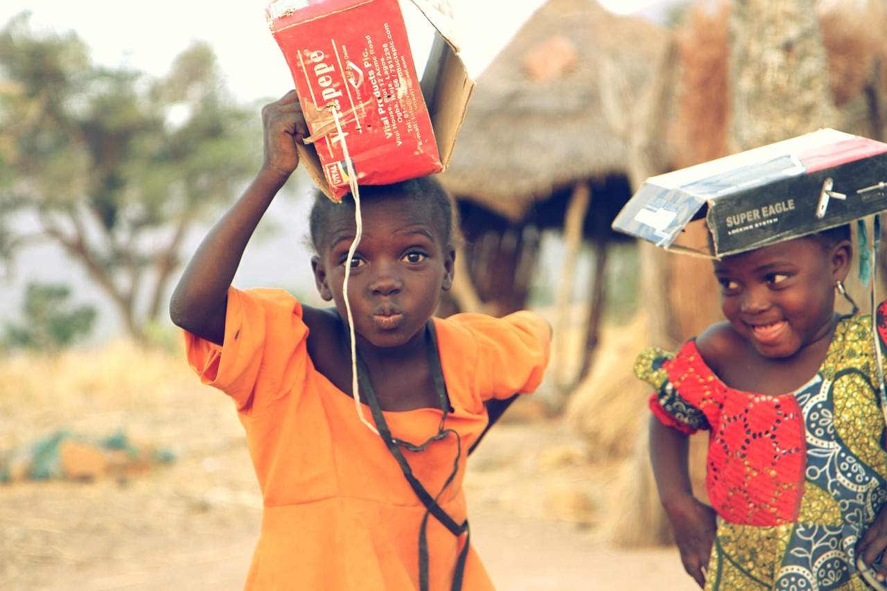 ¿Cómo viven los niños en África resumen?