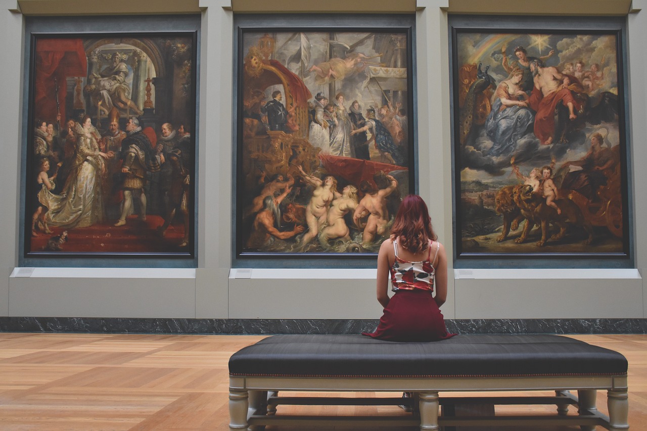 ¿Qué obras importantes hay en el Louvre?